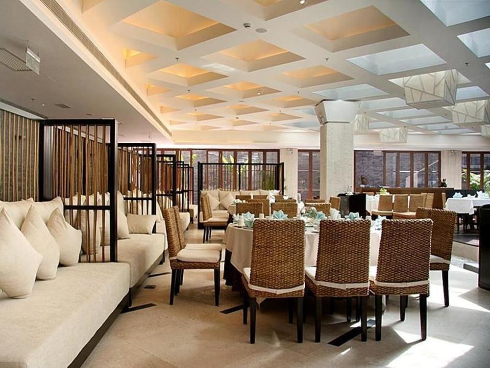 Marina Spa Hotel Sanya Buitenkant foto