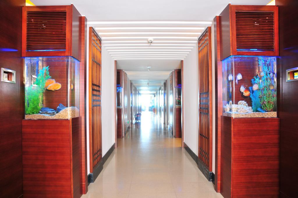 Marina Spa Hotel Sanya Buitenkant foto